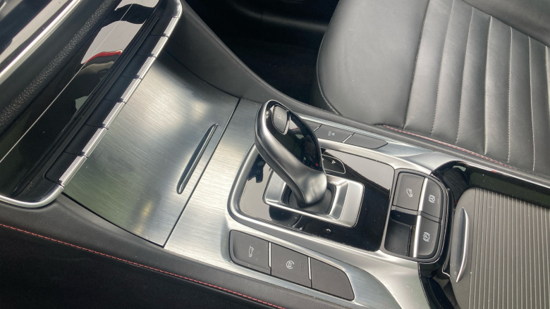 MG Hs 1.5 T-GDI Exclusive 5dr DCT Petrol Hatchback